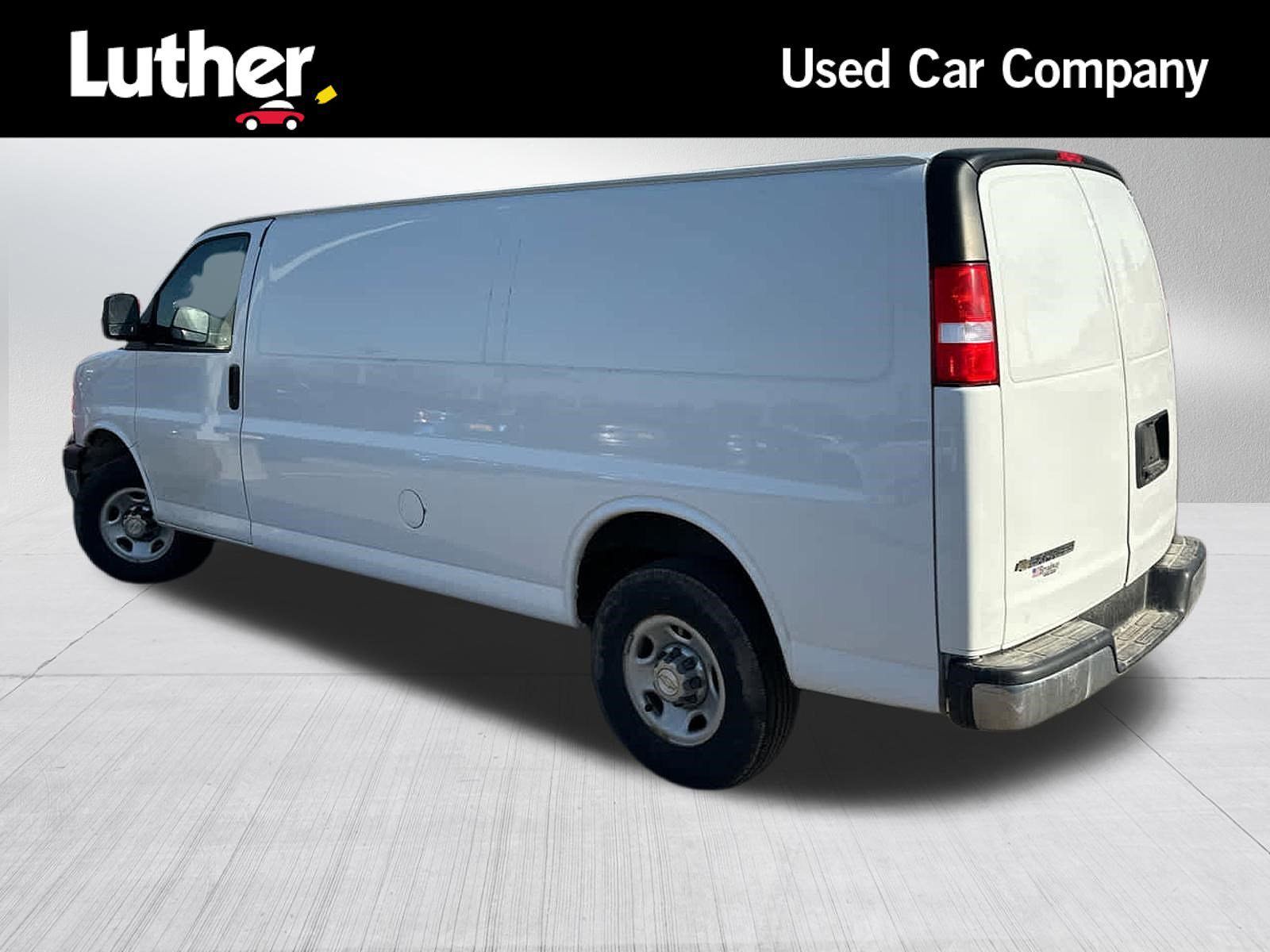 2022 CHEVROLET Express
