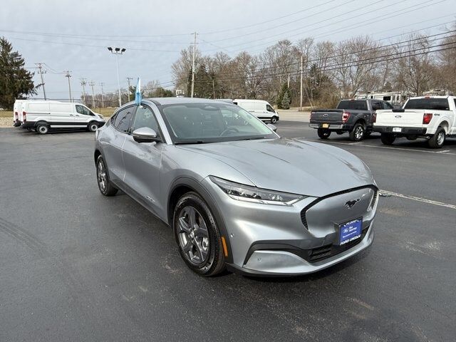 2021 FORD Mach-E