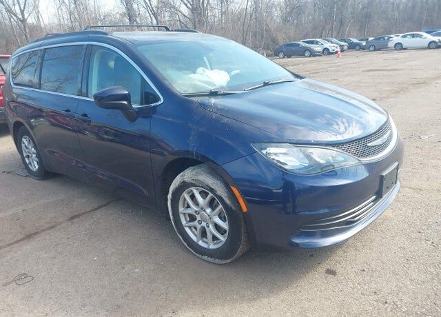 2020 CHRYSLER Voyager