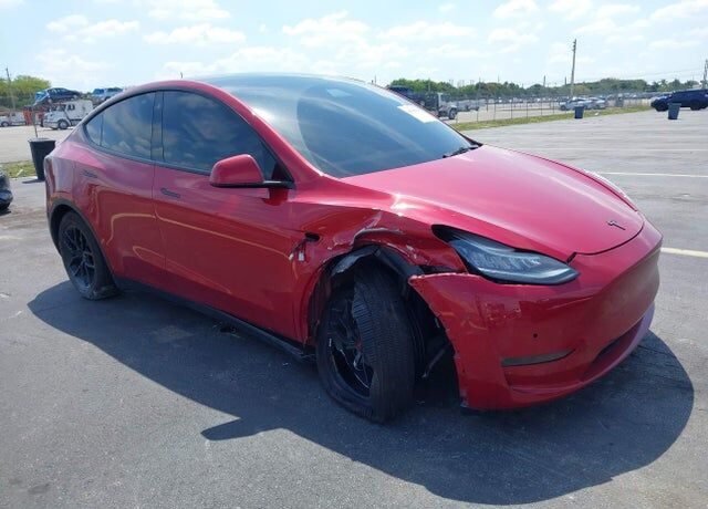 2022 TESLA Model Y