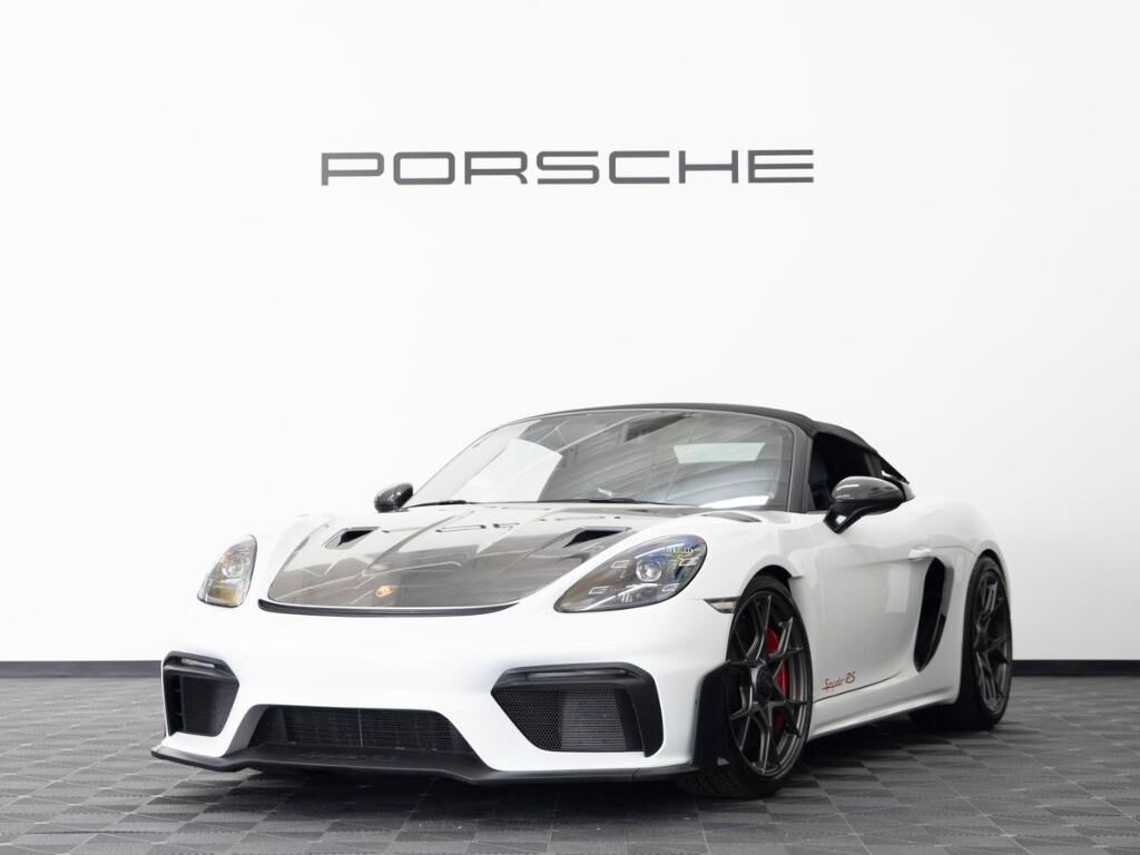 2024 PORSCHE 718