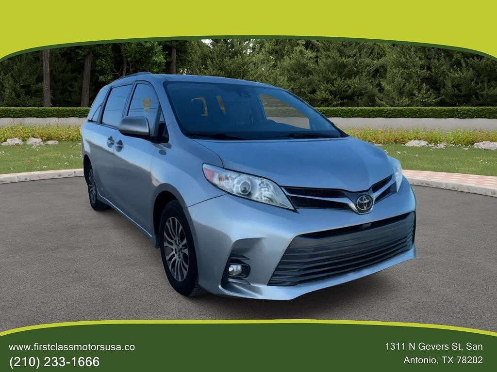 2020 TOYOTA Sienna