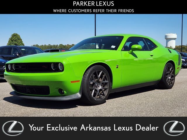 2017 DODGE Challenger