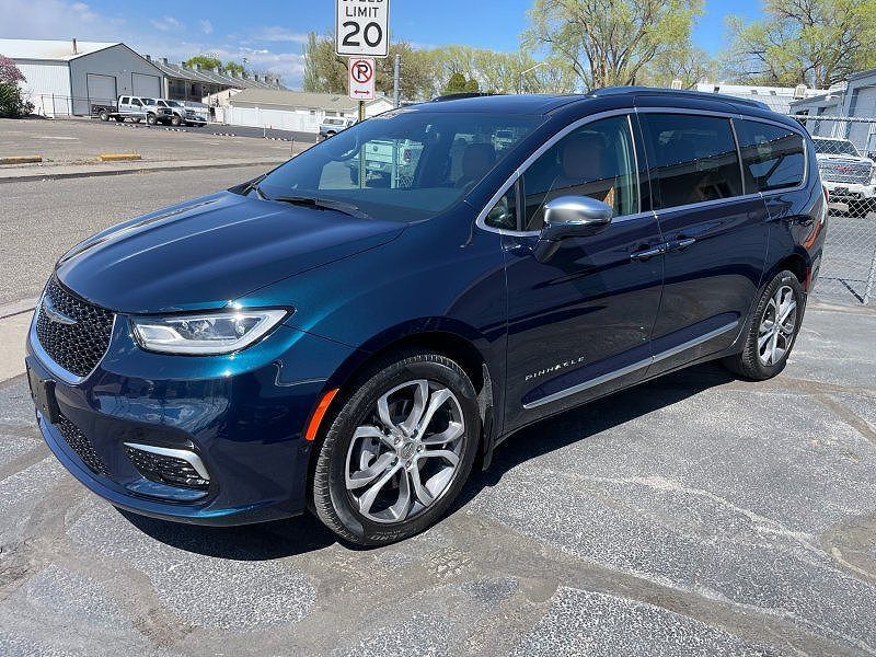 2024 CHRYSLER Pacifica
