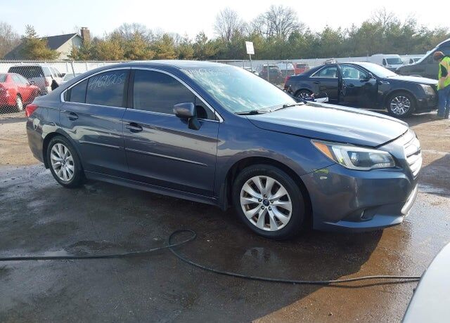 2017 SUBARU Legacy
