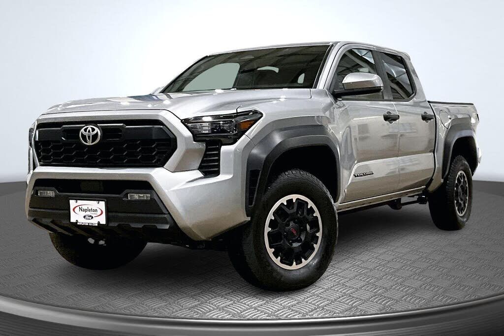 2024 TOYOTA Tacoma