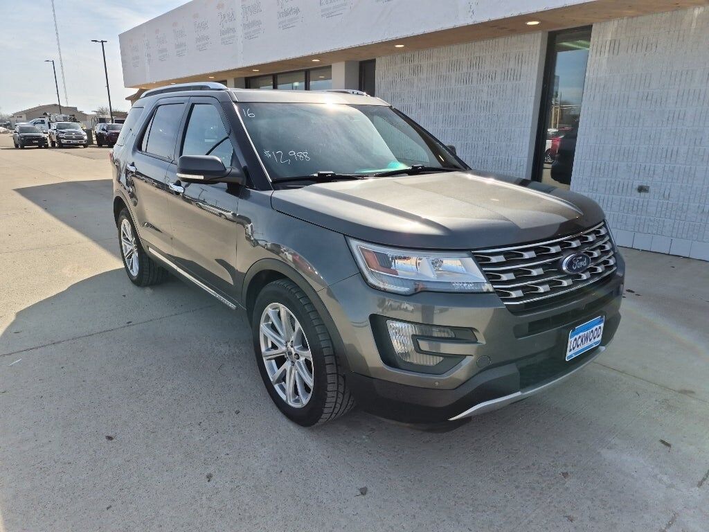 2016 FORD Explorer
