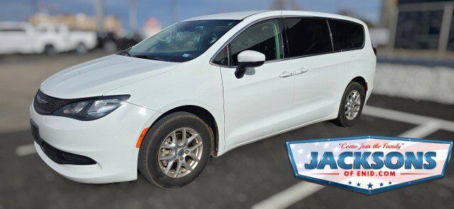 2023 CHRYSLER Voyager