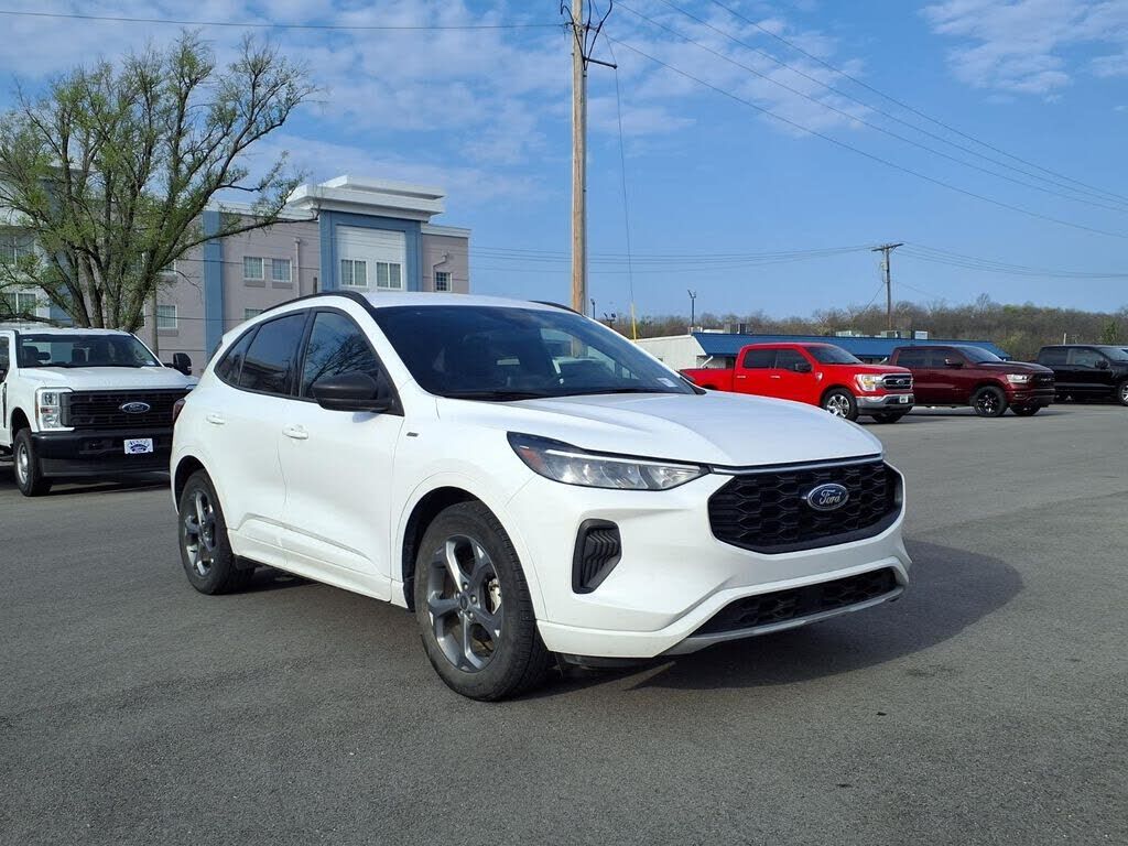 2023 FORD Escape