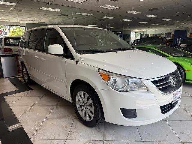 2012 VOLKSWAGEN Routan