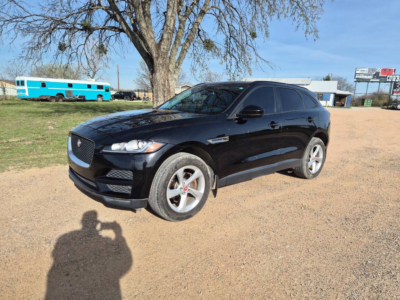 2017 JAGUAR F-Pace