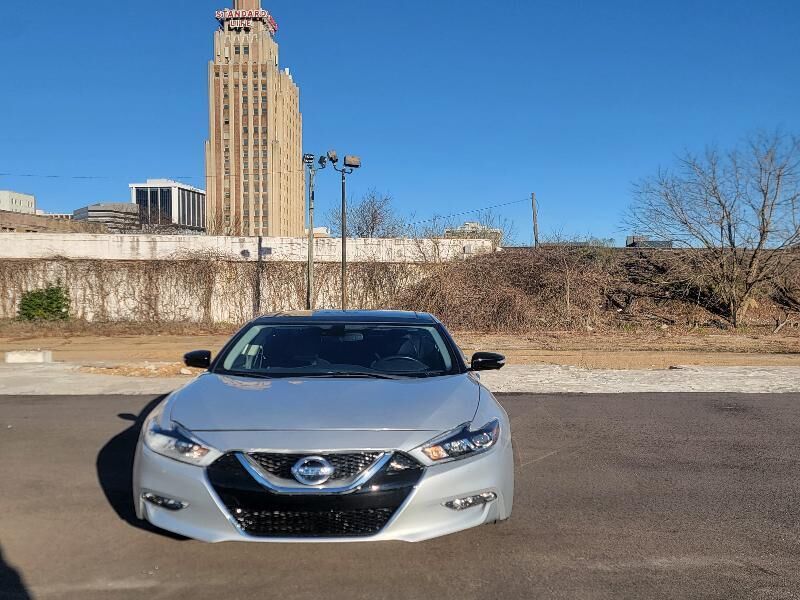 2018 NISSAN Maxima