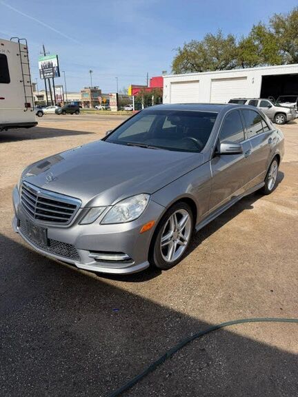 2013 MERCEDES-BENZ E-Class