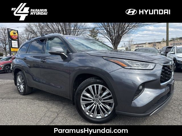 2023 TOYOTA Highlander