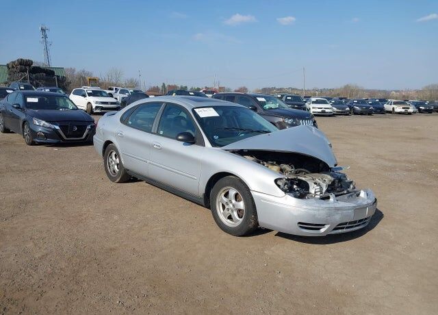 2005 FORD Taurus