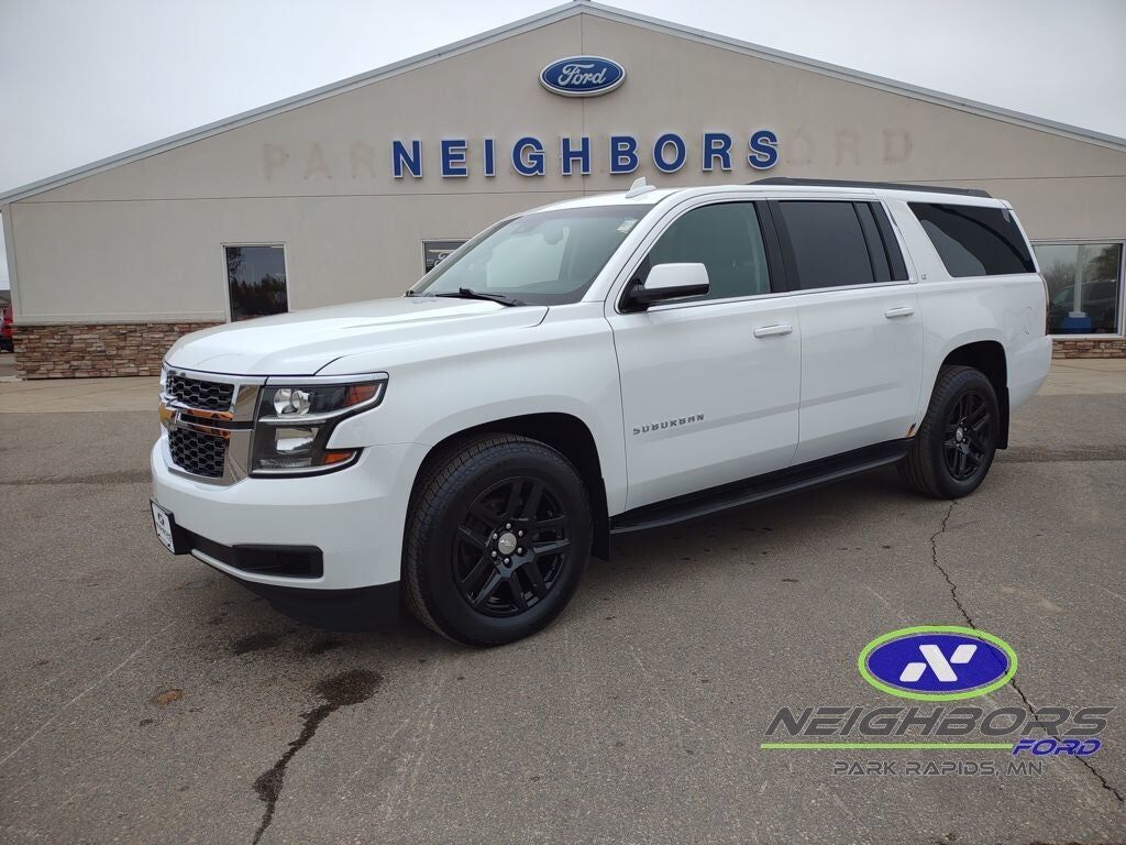 2017 CHEVROLET Suburban