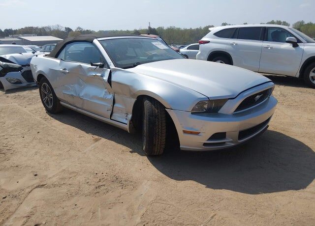 2013 FORD Mustang