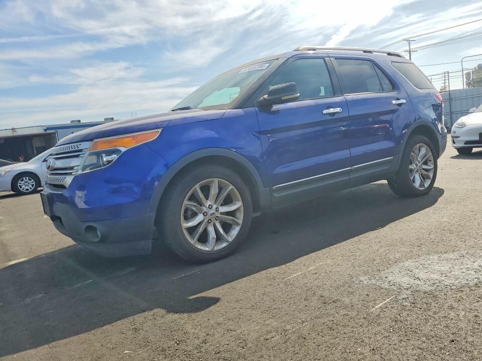 2013 FORD Explorer