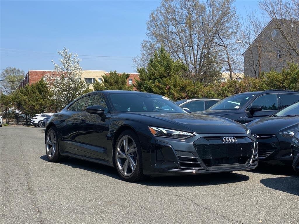 2023 AUDI e-tron GT