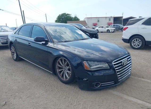 2011 AUDI A8