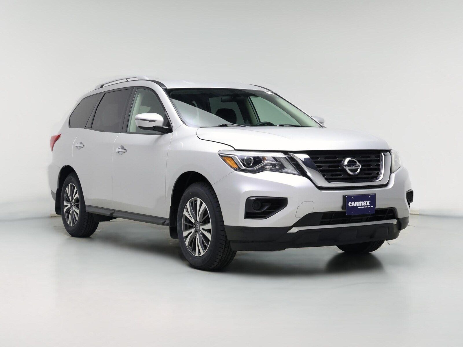2017 NISSAN Pathfinder