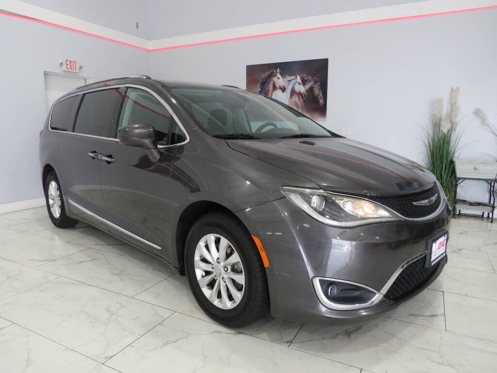 2019 CHRYSLER Pacifica