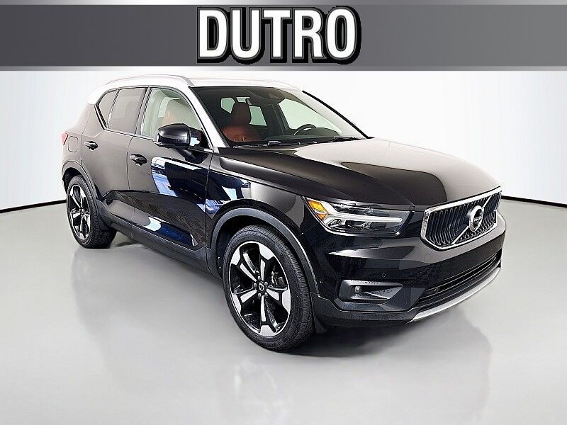 2019 VOLVO XC40