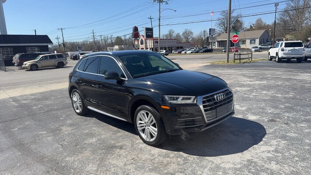 2018 AUDI Q5