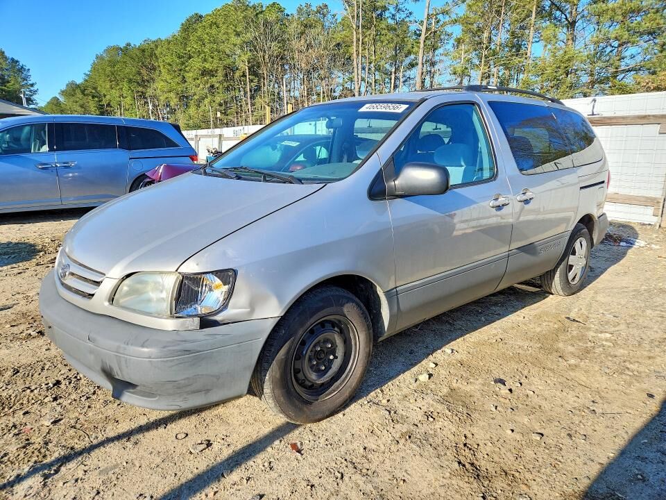 2002 TOYOTA Sienna