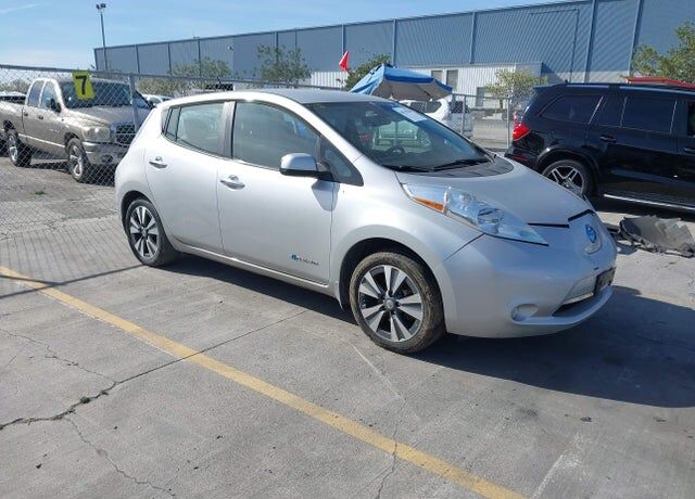 2016 NISSAN Leaf
