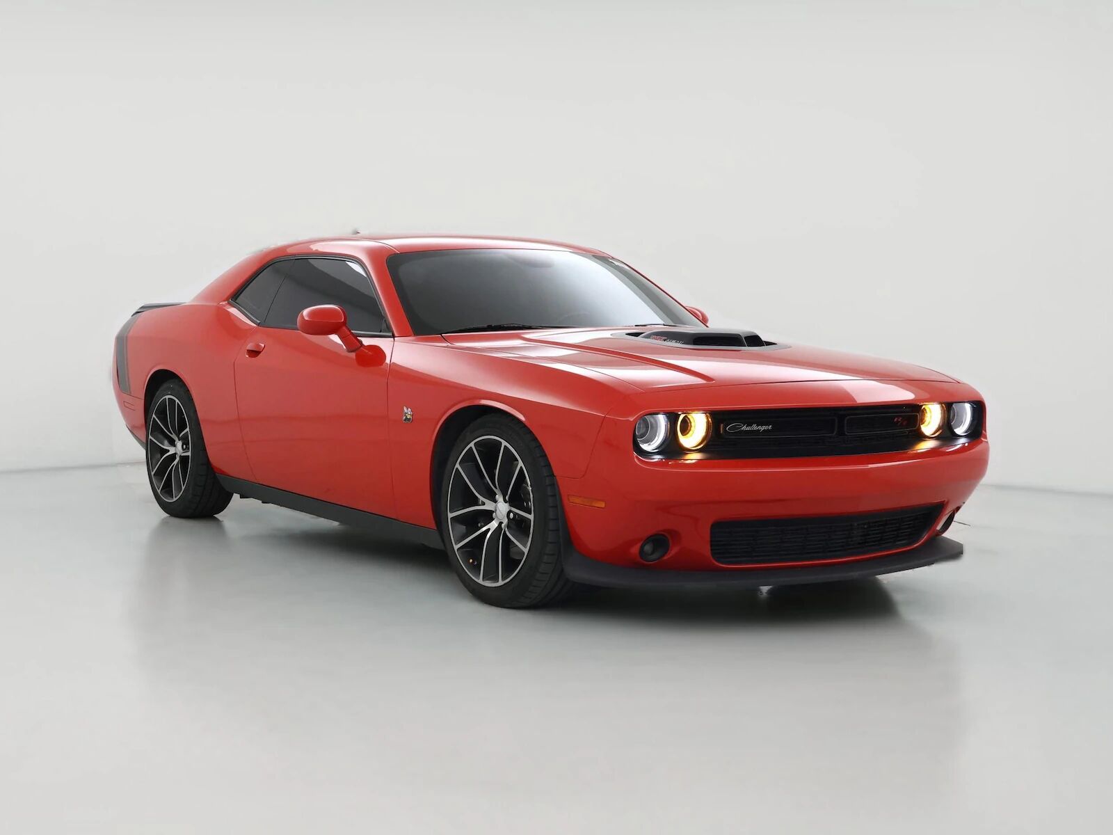 2016 DODGE Challenger