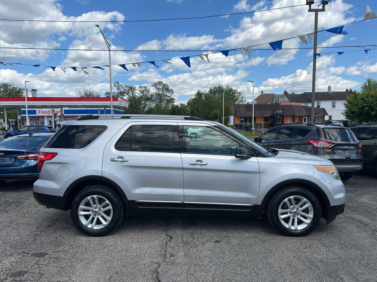 2011 FORD Explorer