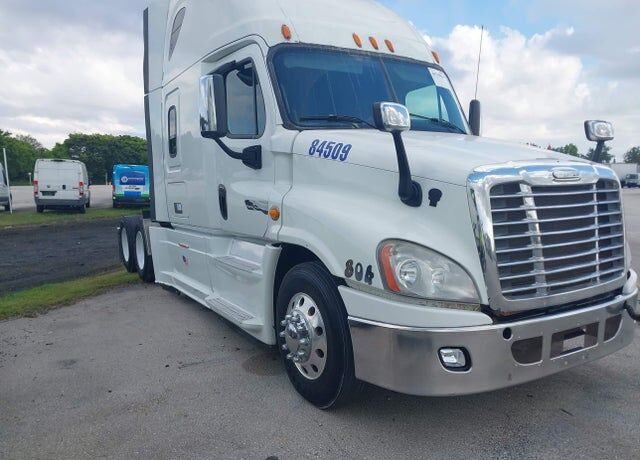 2015 FREIGHTLINER Cascadia