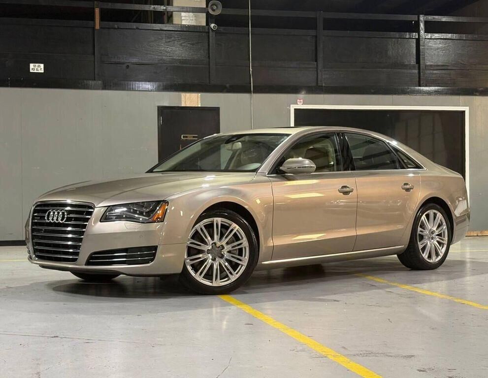 2014 AUDI A8