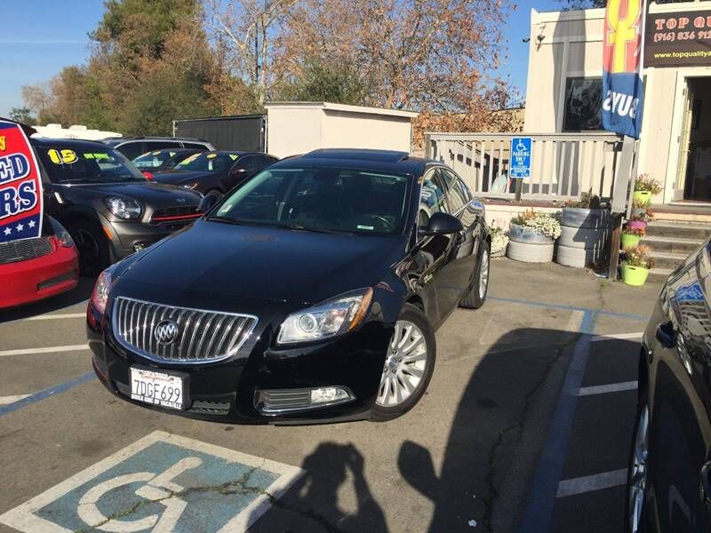 2011 BUICK Regal