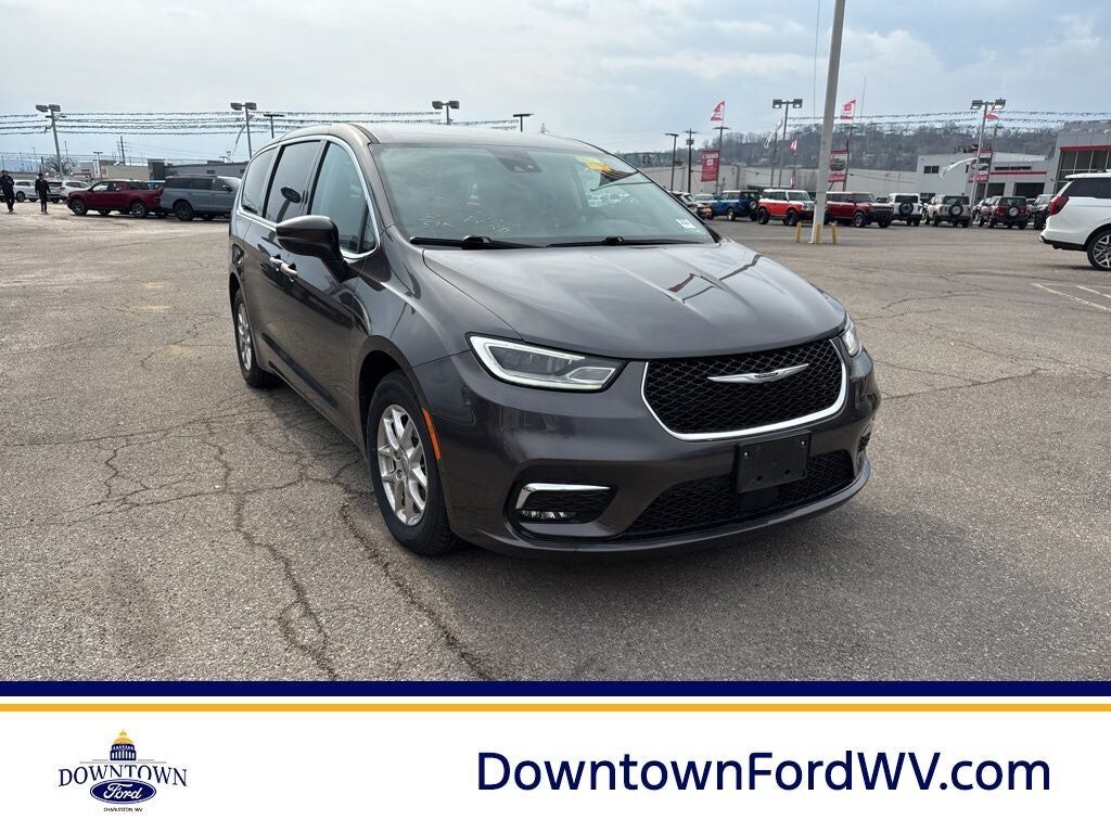 2023 CHRYSLER Pacifica