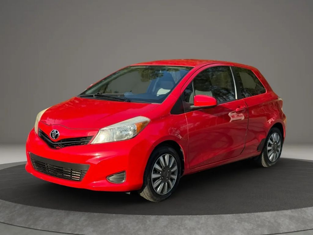 2012 TOYOTA Yaris