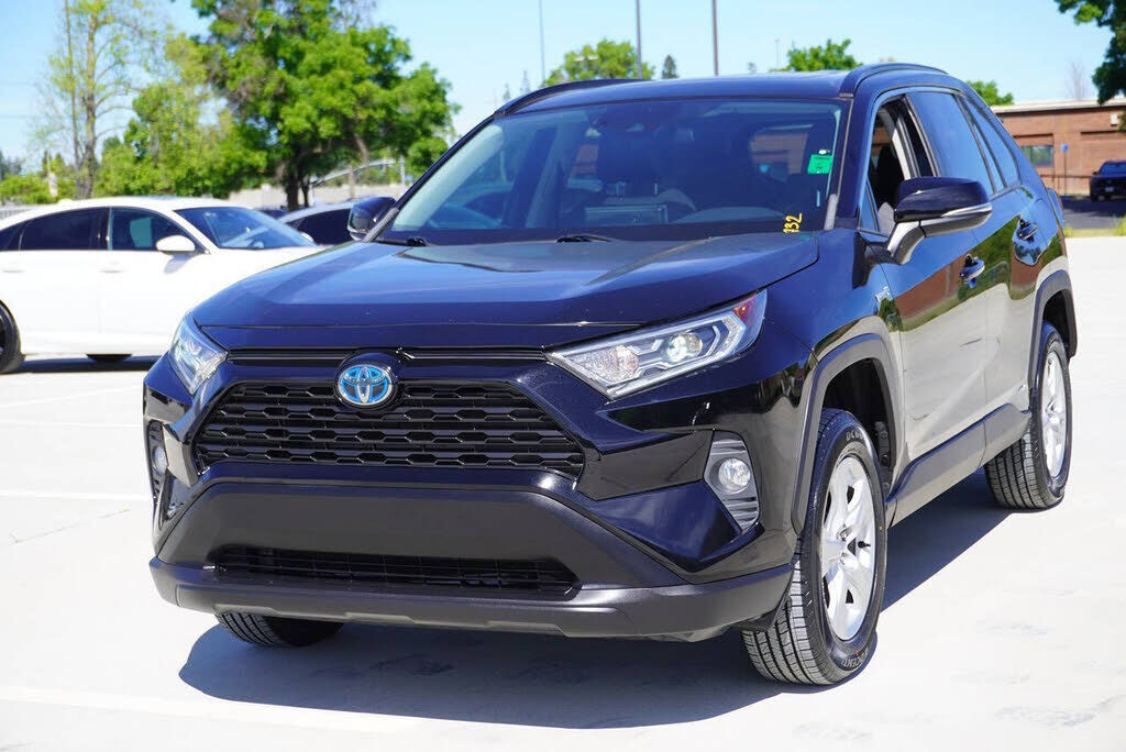2020 TOYOTA RAV4
