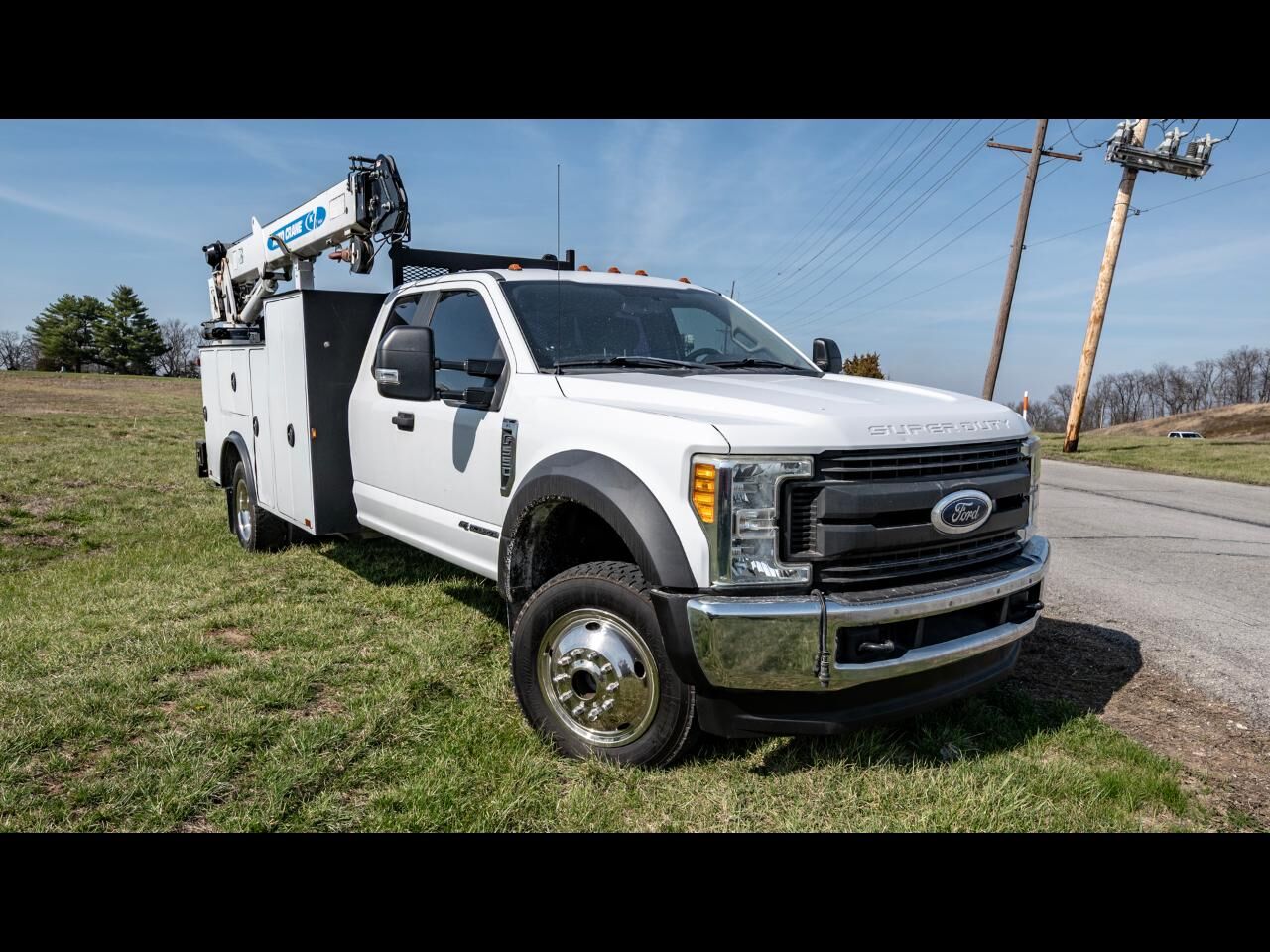 2017 FORD F-550