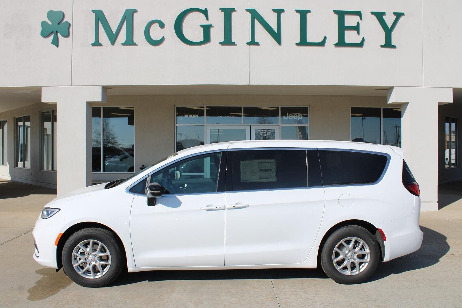 2026 CHRYSLER Pacifica
