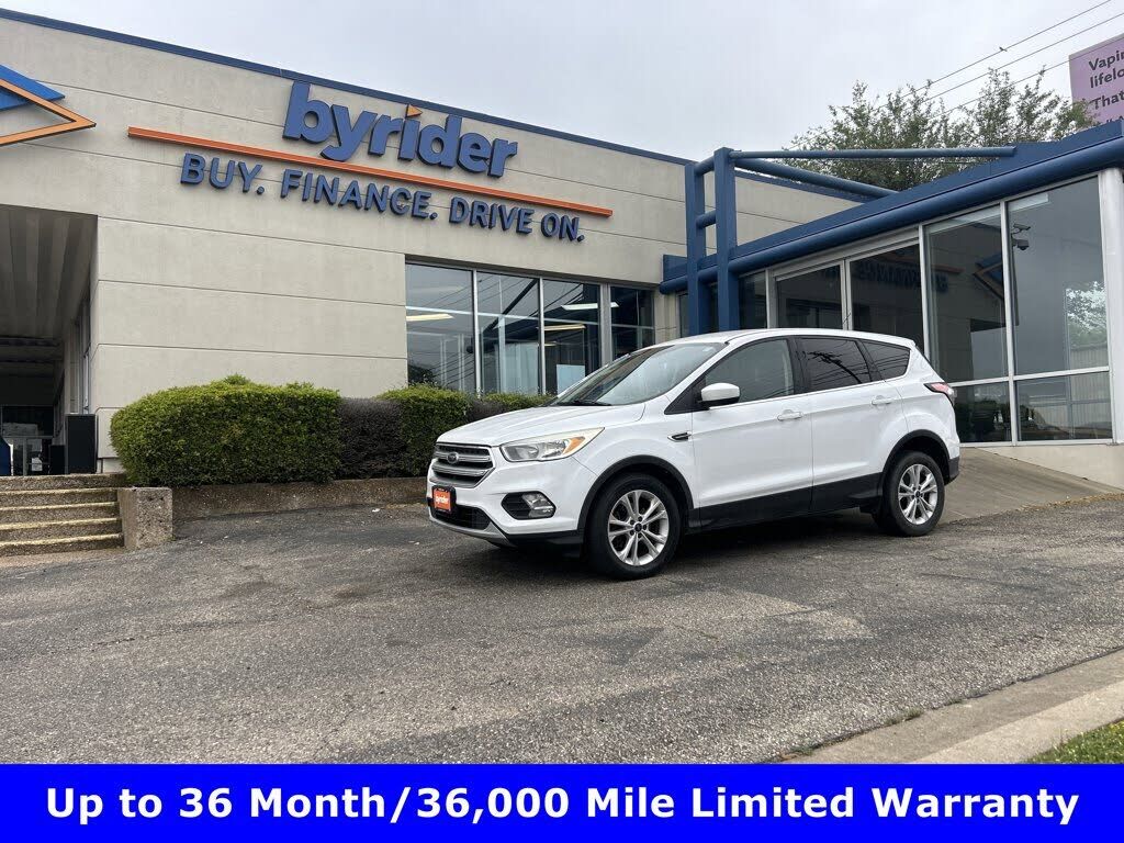 2017 FORD Escape