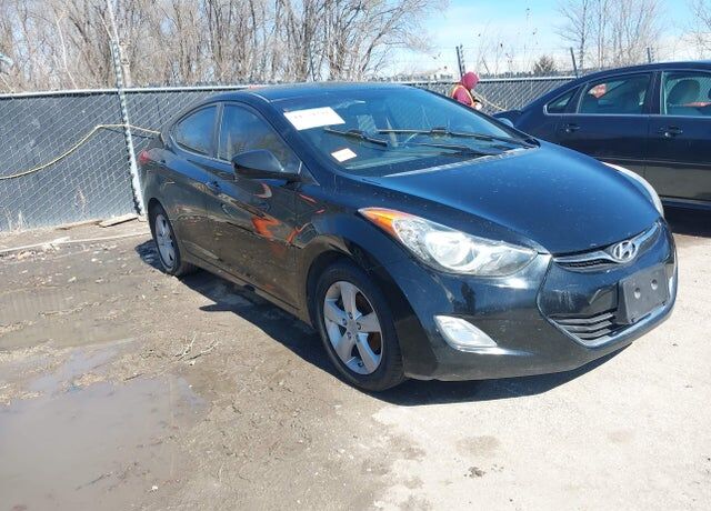 2012 HYUNDAI Elantra