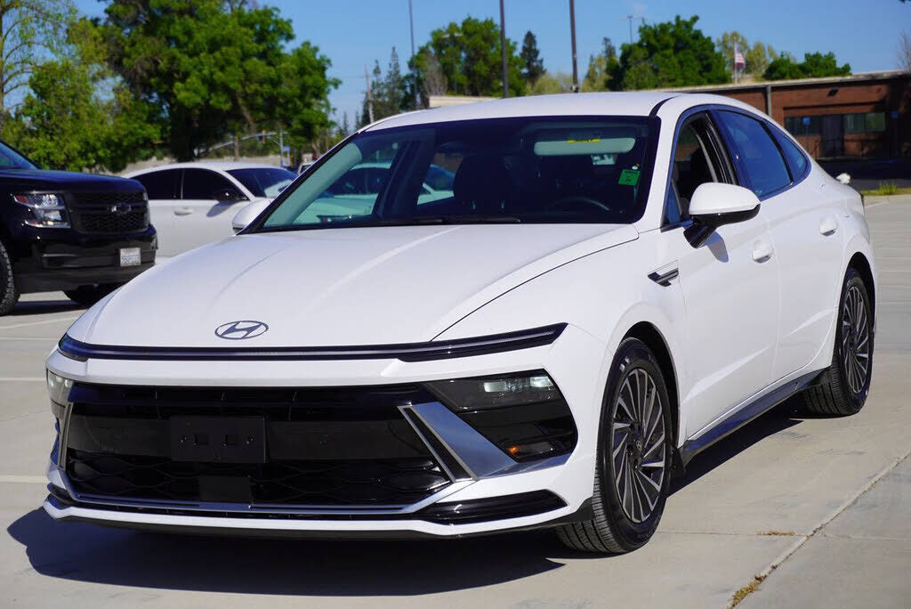 2025 HYUNDAI Sonata