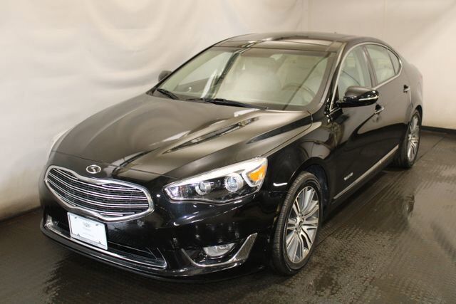 2016 KIA Cadenza