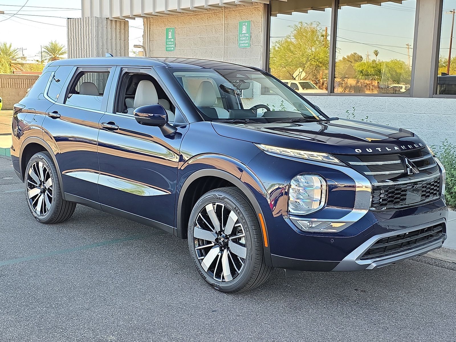 2026 MITSUBISHI Outlander