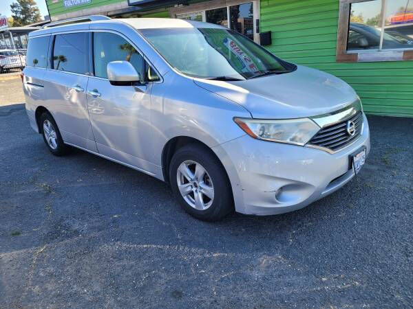 2014 NISSAN Quest