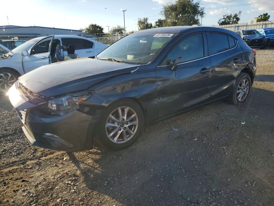 2015 MAZDA Mazda3
