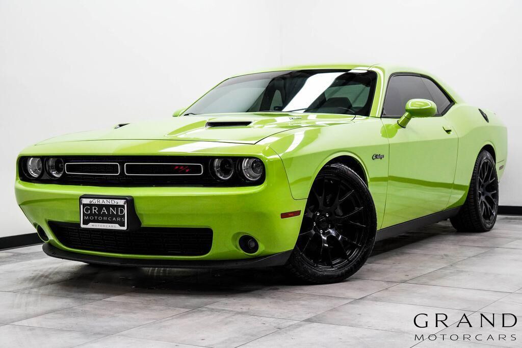 2015 DODGE Challenger