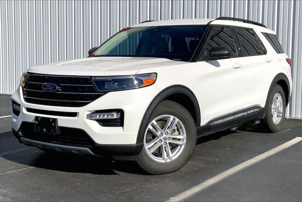 2021 FORD Explorer