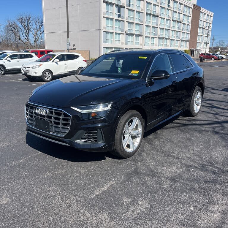 2019 AUDI Q8